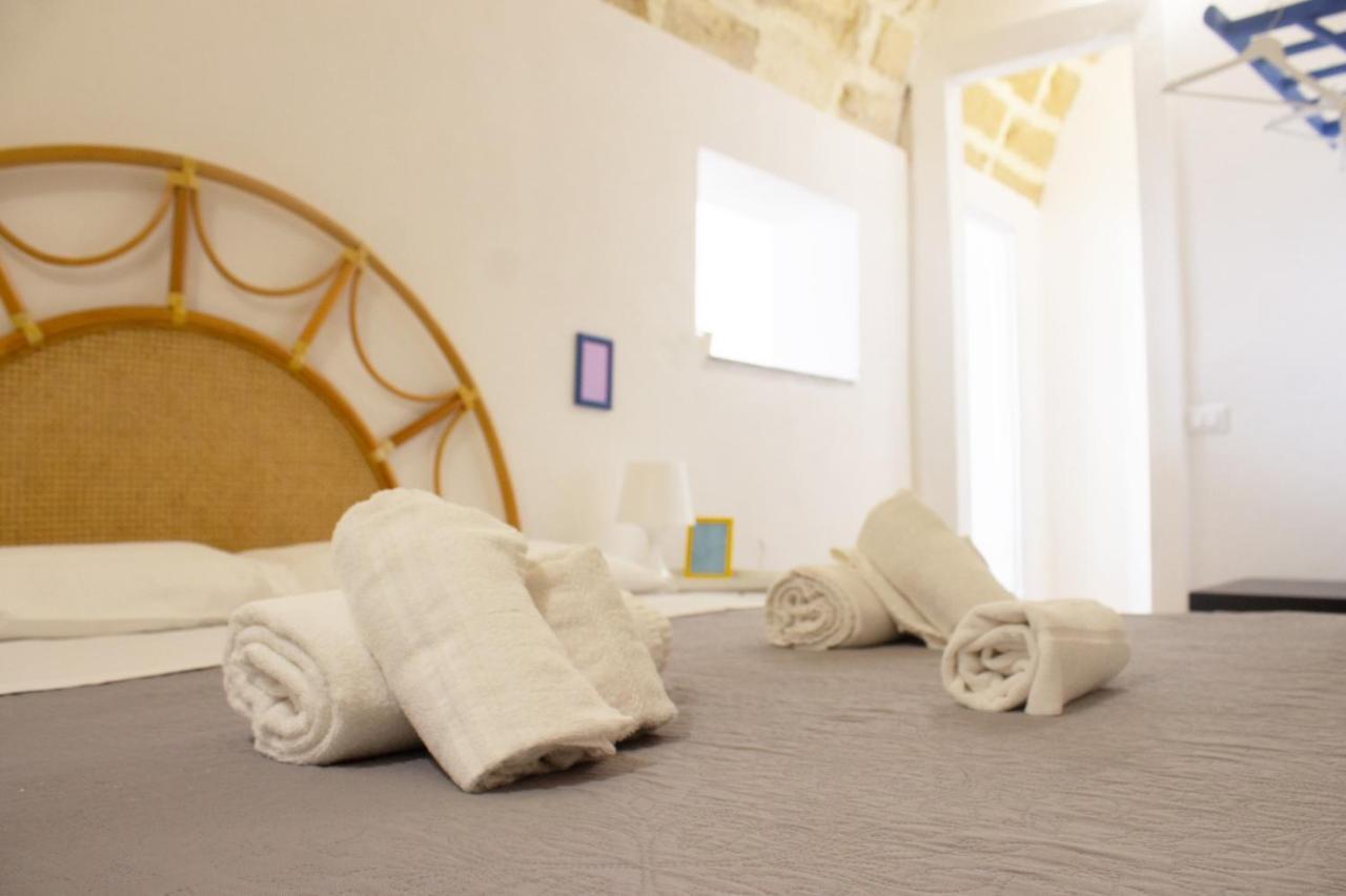 2000 Holidays * Terrasini