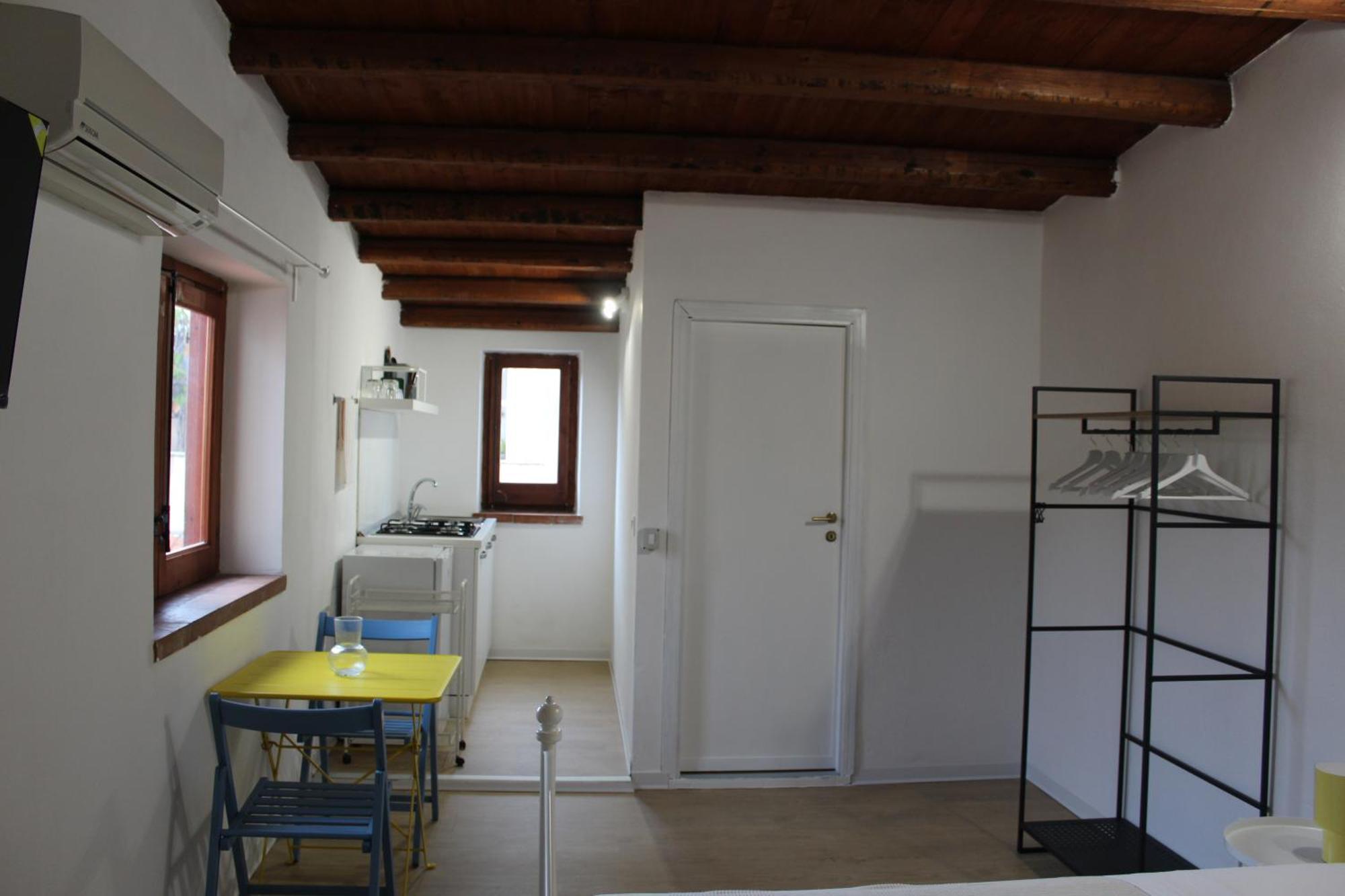2000 Holidays Terrasini