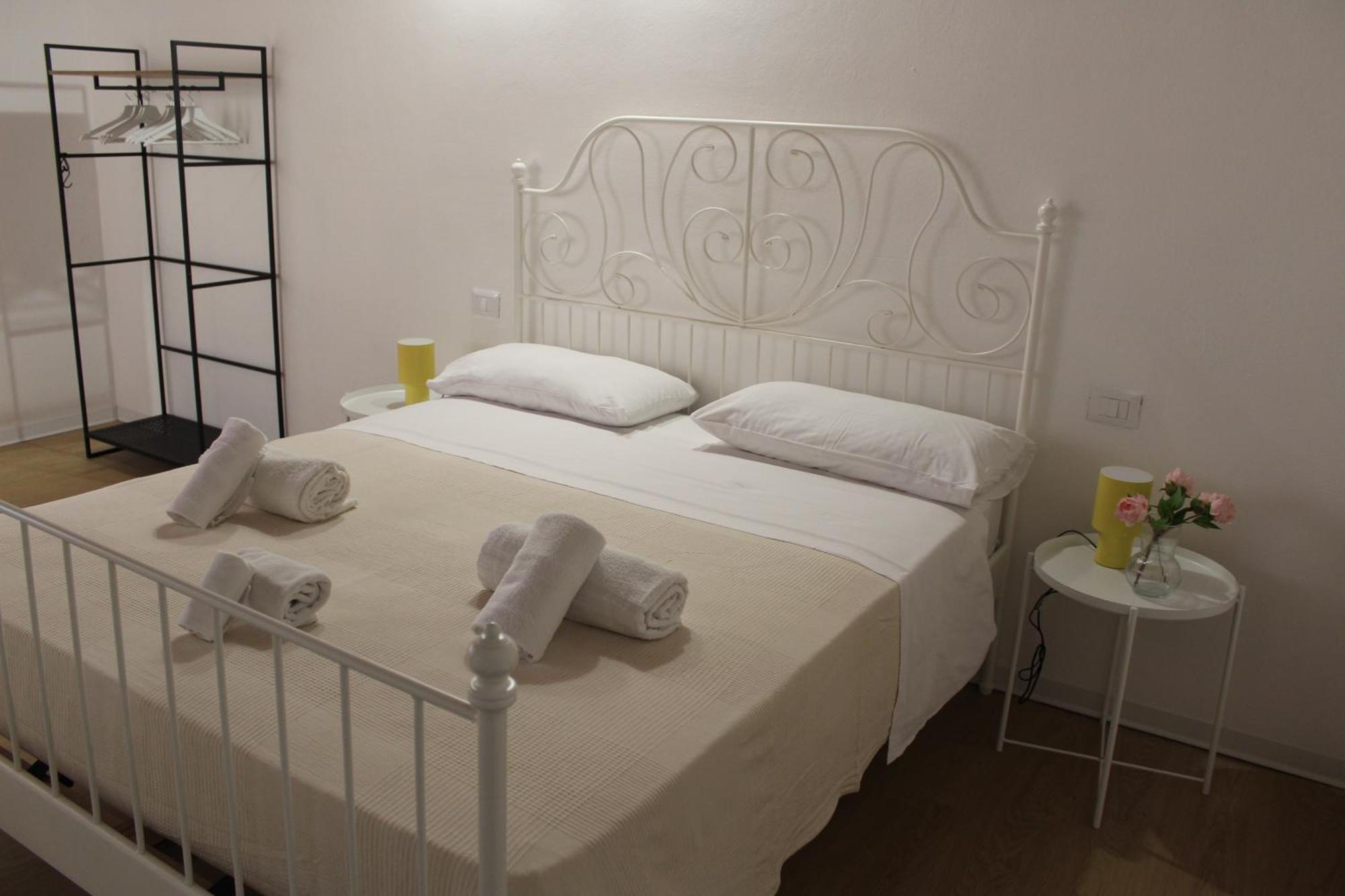 2000 Holidays Terrasini